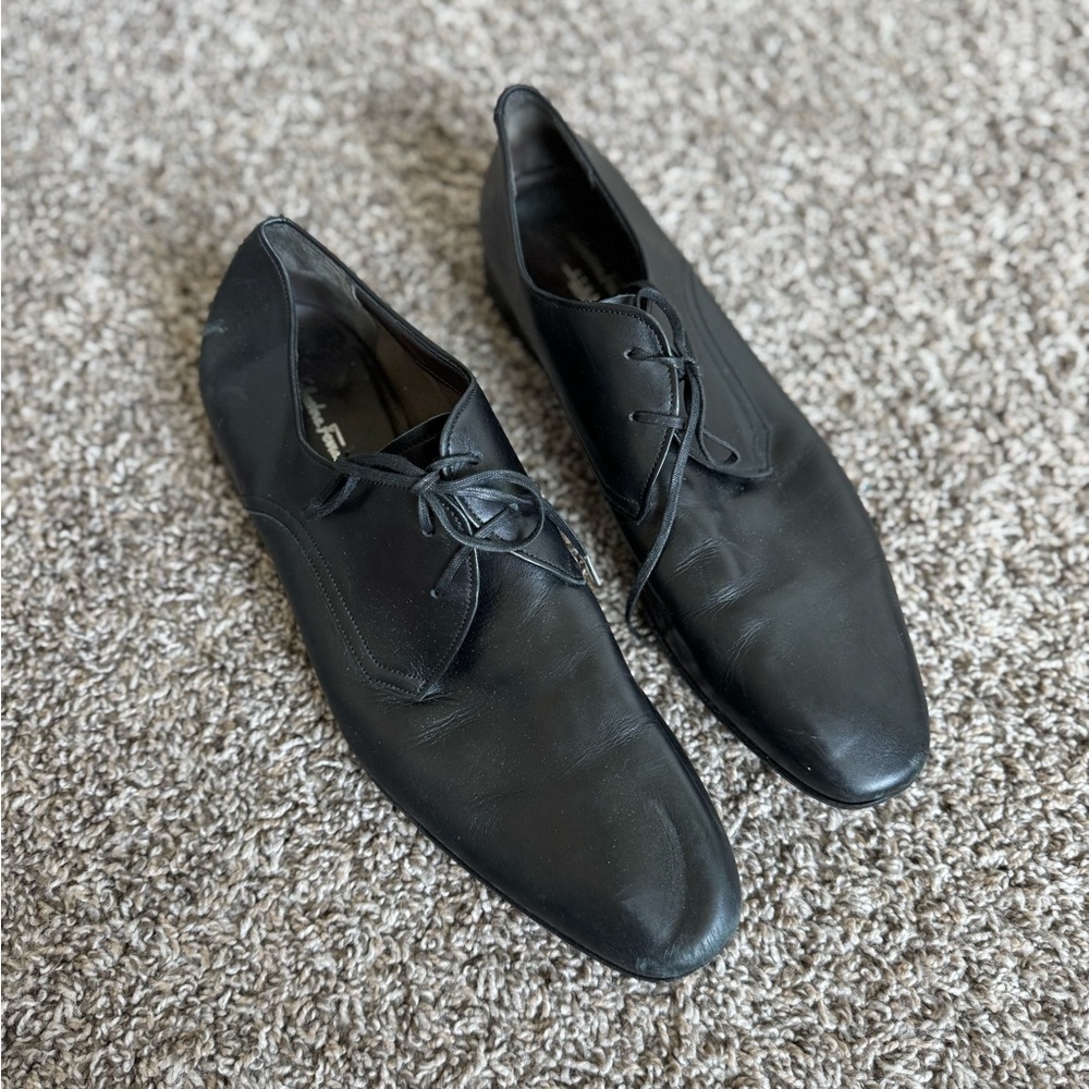Salvatore Ferragamo leather black dress shoes loafers